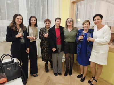 PXL2_20251129_205051